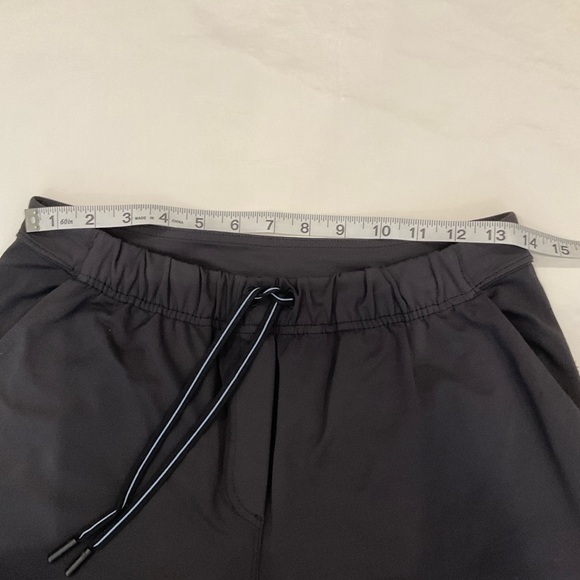 Lululemon Tapered-Leg Mid-Rise Pants 7/8 Length Luxtreme Black - Picture 13 of 16